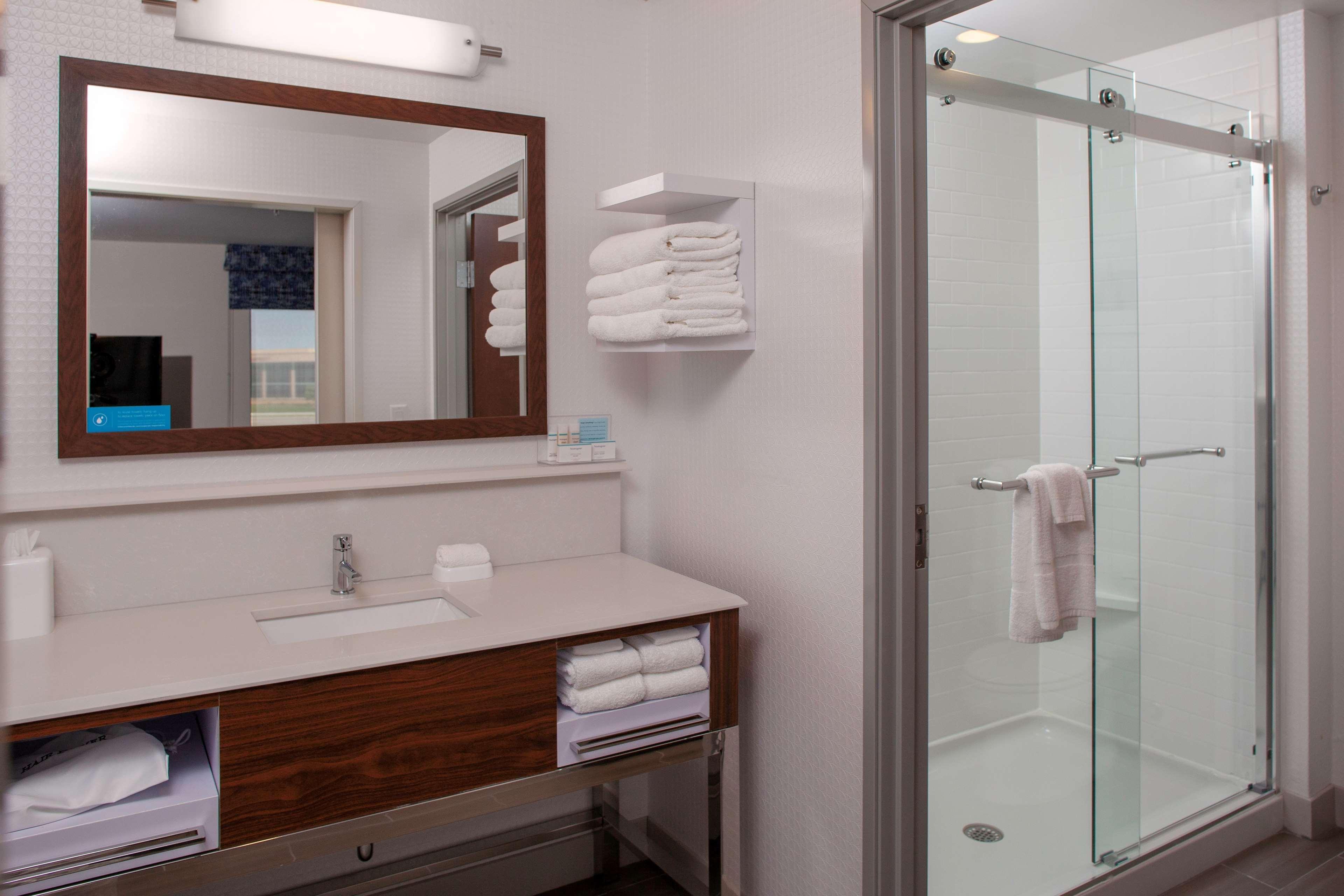 Hampton Inn & Suites Chicago-Burr Ridge Exterior photo